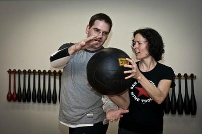 A game similar to 'Pass the Ball'