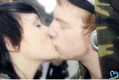 First Kiss: Seven Minutes In Heaven