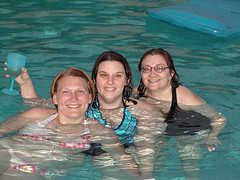 Swimming Pool Games Three Ladies at pool
